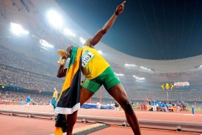 开云体育俱乐部官网-中国队前锋马丁内斯在巴黎奥运会上表现出色，马丁内斯加盟巴萨