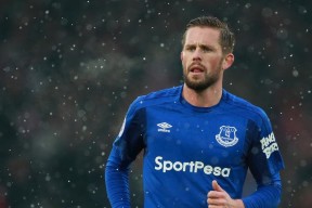 开云体育官网登入-_古城壁球赛：传统文化与现代运动碰撞_，古城壁画