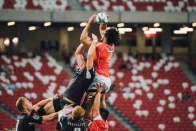 快船压哨战胜太阳，季后赛首轮中乔治砍下47分，快船乔治季后赛数据