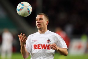 开云体育官方下载-切尔西激战取胜，深入晋级淘汰赛，切尔西太强了