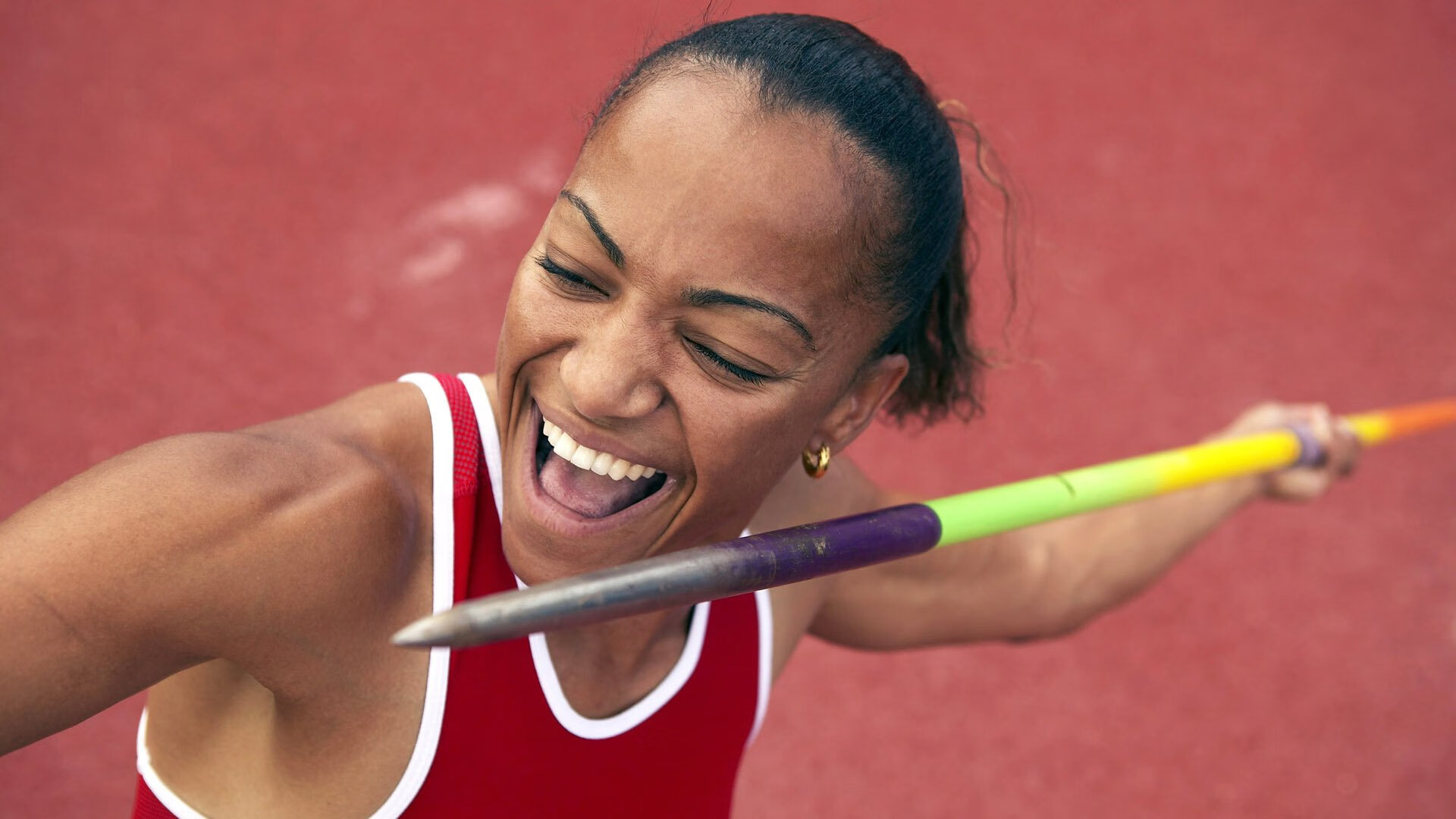 _快船队整体战术配合默契,连胜不断_,快船队的比赛